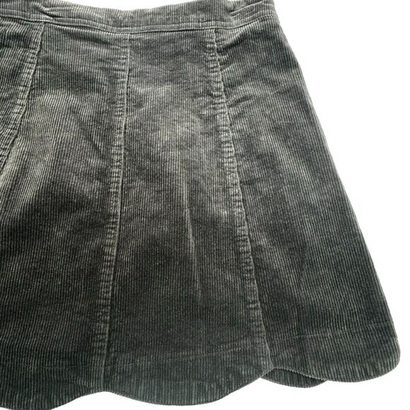 ALTAR'D STATE | Women's Small Gray‎ Corduroy Mini Skirt Scalloped Tulip Hem - Picture 1 of 10